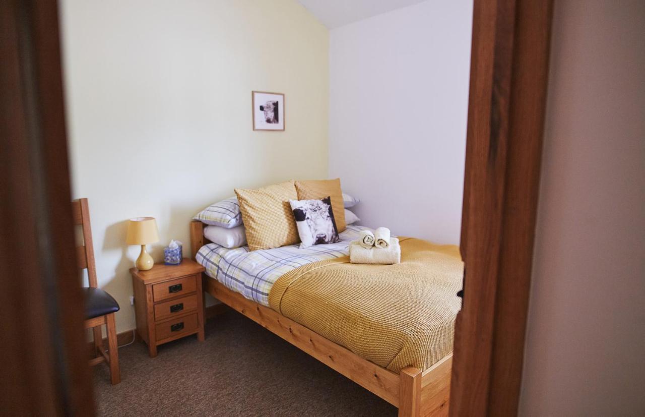The Old Dairy - Boutique Countryside Cottage At Harrys Cottages Pen-y-Clawdd Eksteriør bilde